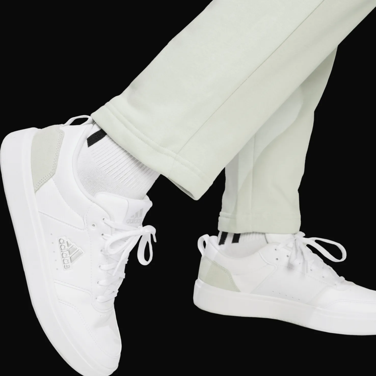 Essentials Small Logo Feel Cozy Open Hem Joggers, naisten collegehousut - Vapaa-Ajan Housut - Essentials Small Logo Feel Cozy Open Hem Joggers, naisten collegehousut