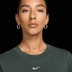 Sportswear Essential T-Shirt, naisten t-paita - T-Paidat - Sportswear Essential T-Shirt, naisten t-paita