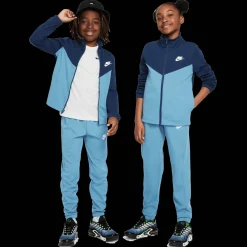 Sportswear Tracksuit, nuorten verryttelyasu - Verryttelyasut - Sportswear Tracksuit, nuorten verryttelyasu